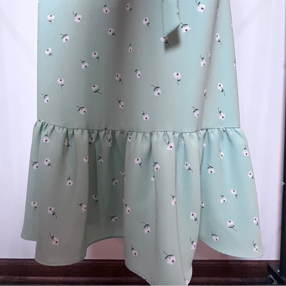 Lauren Conrad Boho Preppy Ditsy Floral Midi Ruffle Wrap Dress - Picture 16 of 16